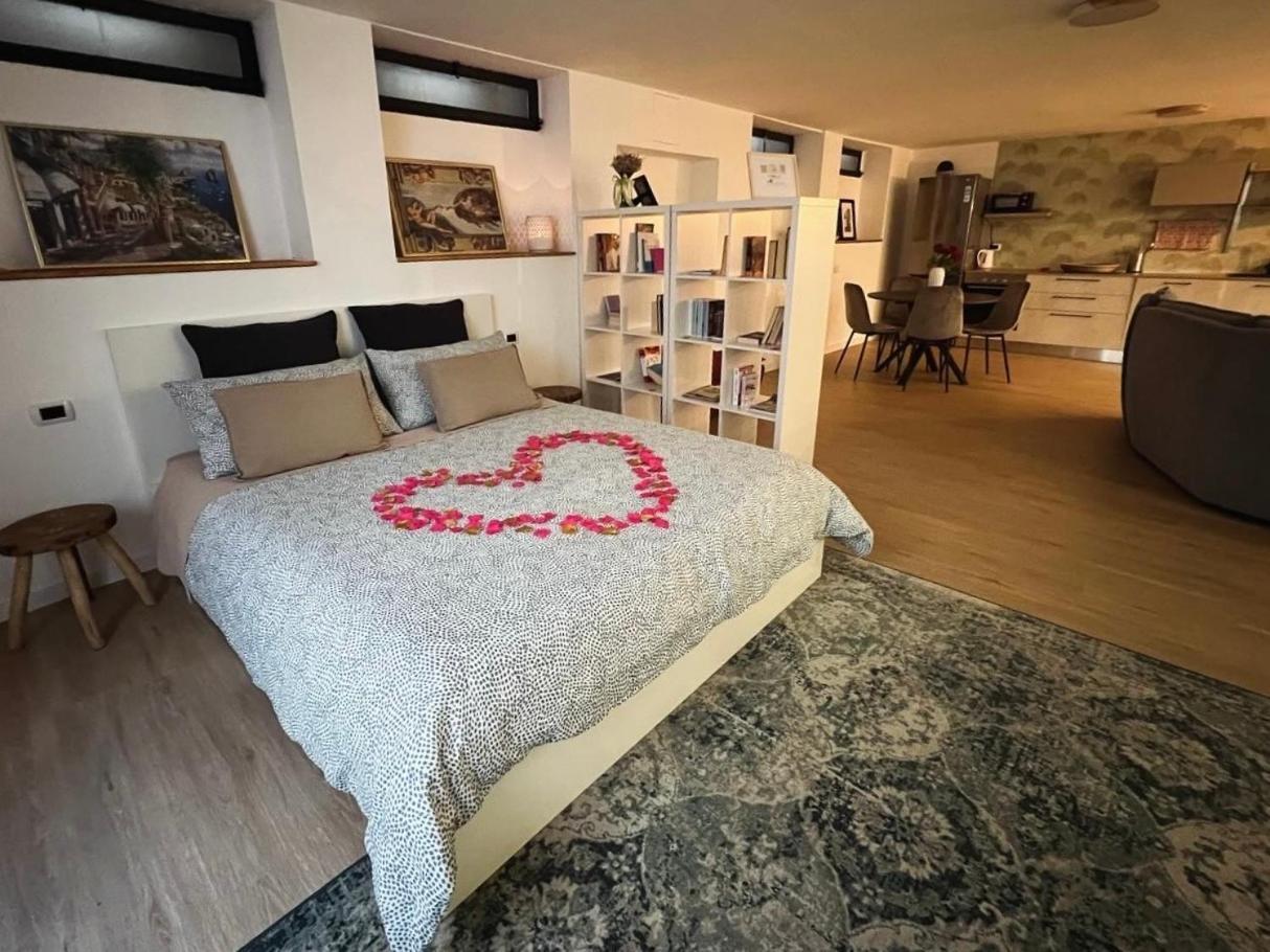 Apartamento La Perla Monza Exterior foto